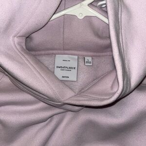 Aritzia sugarplum lilac mega fit hoodie